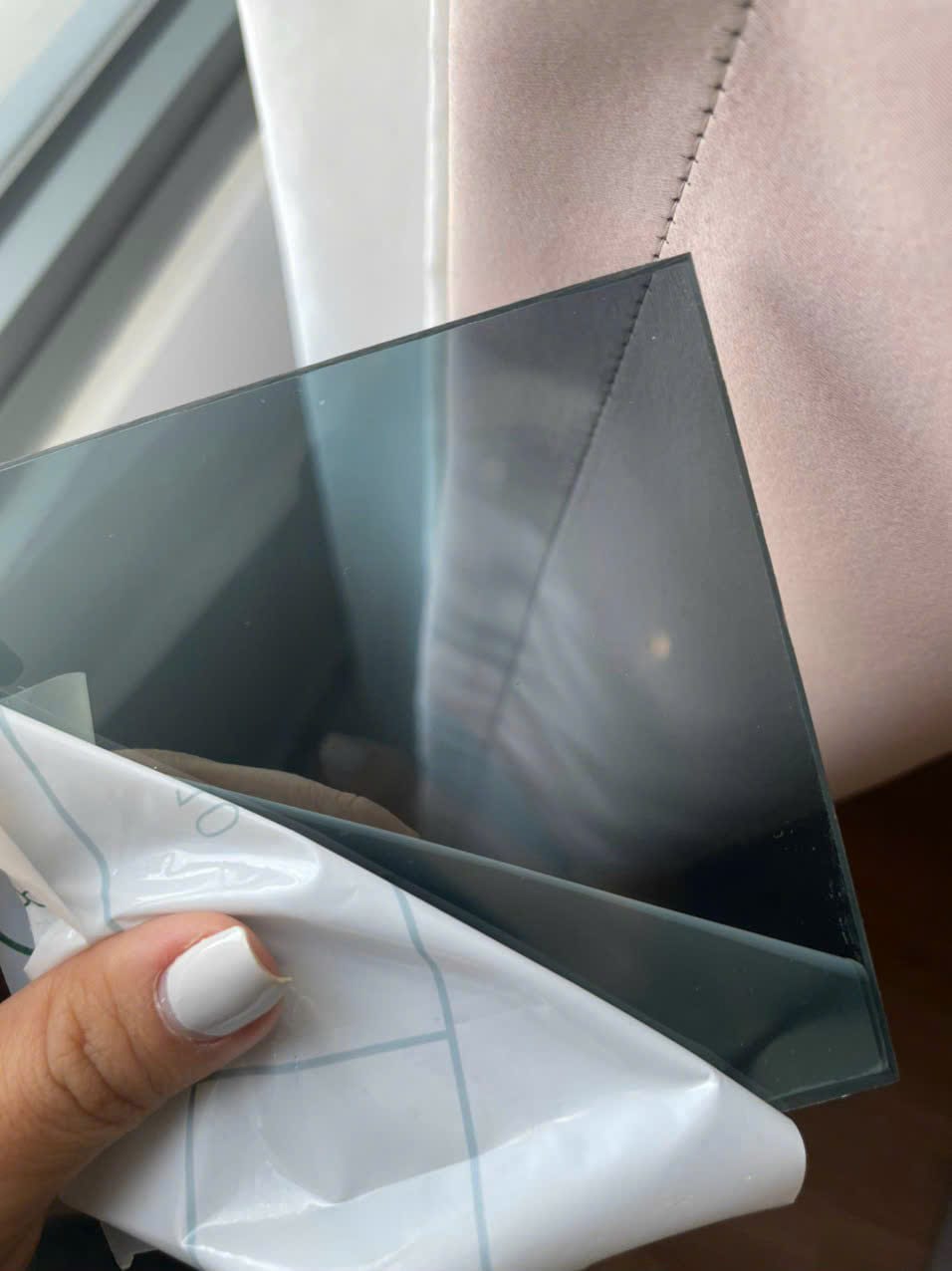 Tấm nhựa Polycarbonate đặc ruột cao cấp của Đức 8mm 4